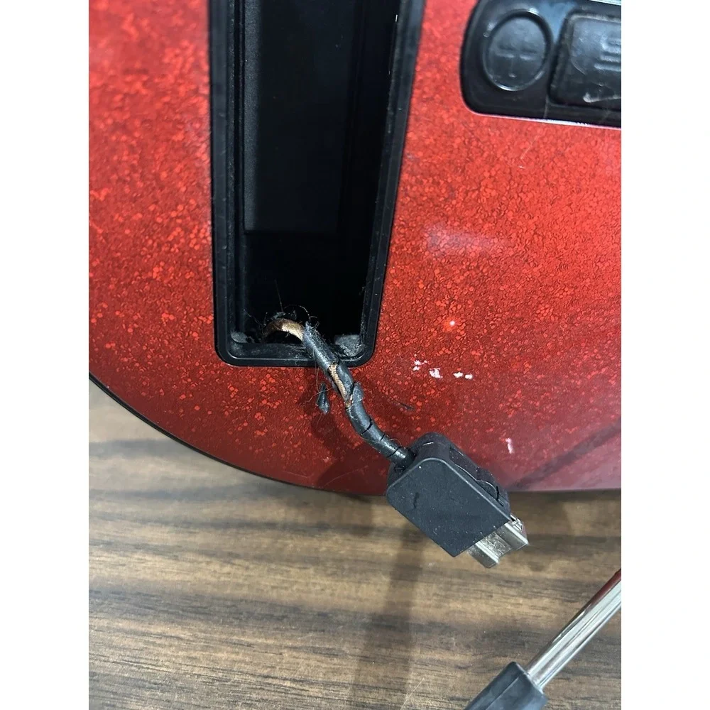 Nintendo Wii Guitar Hero 5 Controller Red Starburst No Strap 95911.805 Untested